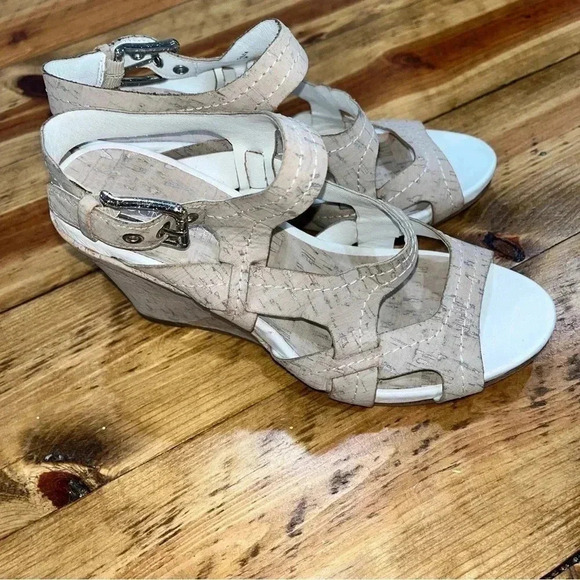 Donald Pliner Gilda Cork Wedge Strappy Sandals, beachy, summer, cool - Picture 5 of 9